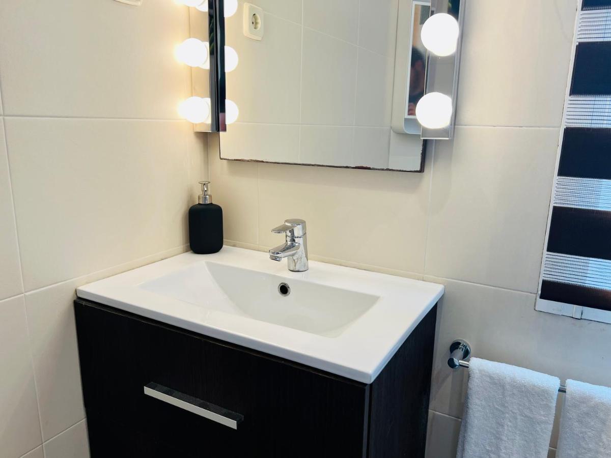 La Latina Premium Home Мадрид Экстерьер фото